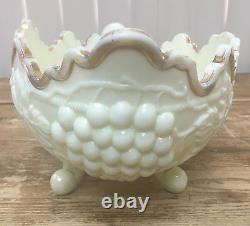 Antique Custard Glass Opalescent Grapes Leaf Master Berry Bowl Footed Northwood