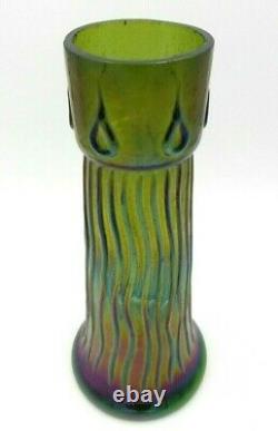 Beautiful 20th Century Art Nouveau Iridescent Art Glass Vase Attributed to Loetz