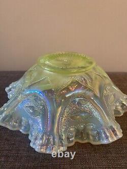 Carnival Glass Fenton Iridescent Farmyard Bowl