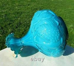 Fenton Glass Blue Azure Glossy Glass SWAN & Cattails Vase 8.25H x 7.25W