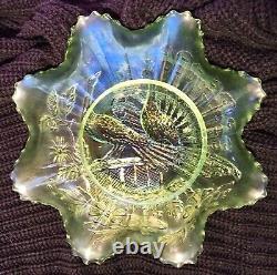 Northwood Peacocks On The Fence Ice Green Carnival Glass 8 Ruffle Bowl Color