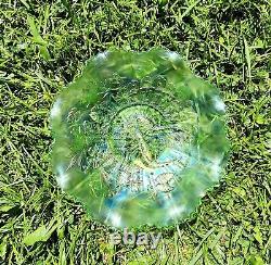 Northwood Peacocks On The Fence Ice Green Carnival Glass 8 Ruffle Bowl Color