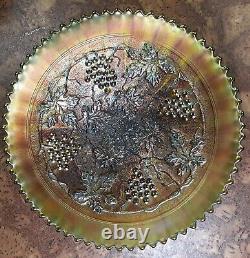 Old Rose Distilling CHICAGO Glass Grape & Cable Plate Green/Amethyst Iridescent