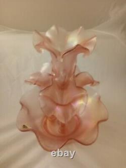 Pristine Vtg Fenton Velva Rose Pink Iridescent Stretch Glass 4 Horn Epergne Vase