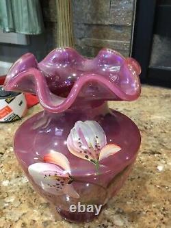 RARE Fenton Raspberry Plum Carnival Opalescent Iridescent Ruffled Glass Vase 7