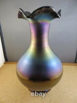 Stunning 10 Purple Amethyst Iridescent Carnival Studio Art Glass Vase Signed