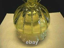 Vintage NORTHWOOD OPALESCENT YELLOW VASELINE BEADED PANEL GLASS VASE