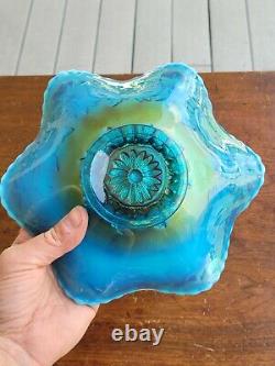Wow Westmoreland Dark Blue Opalescent Carnival Glass Daisy Wreath Bowl